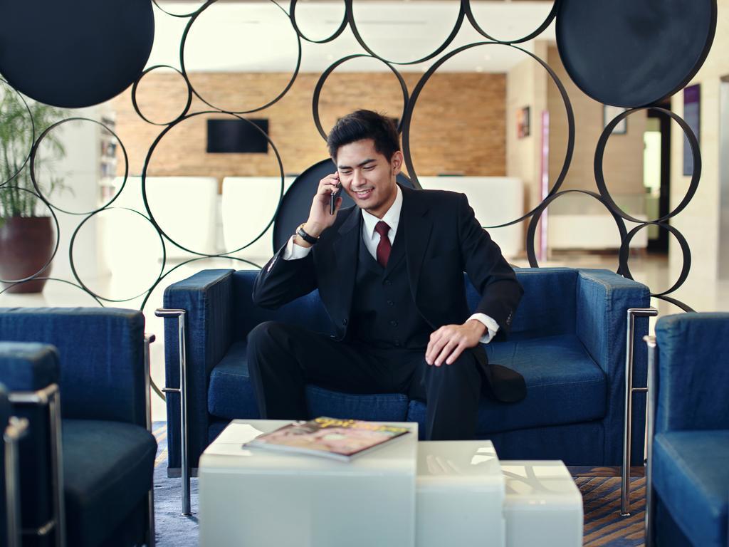 โรงแรมเมอร์เคียว จาการ์ตาซีมาตูปัง ภายนอก รูปภาพ